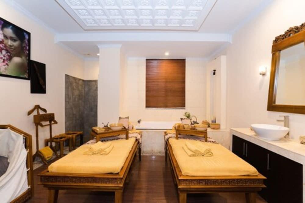 Hotel The Batik 3*