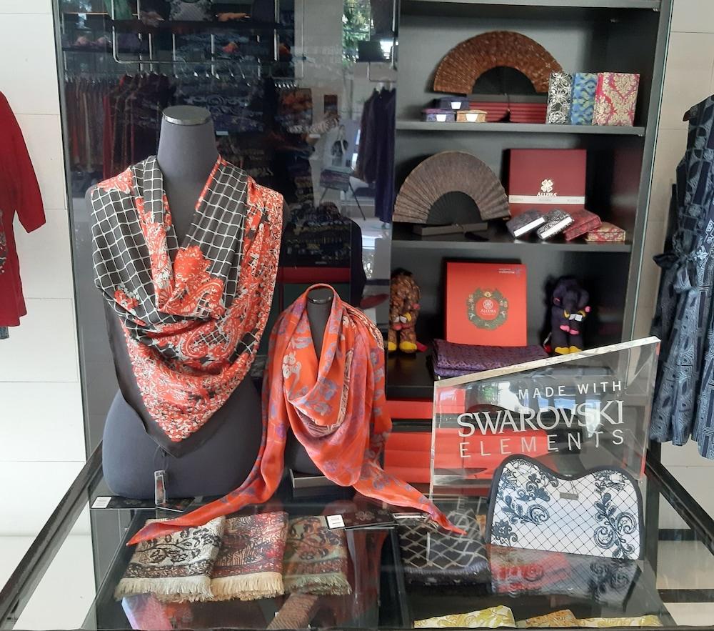The Batik 3*