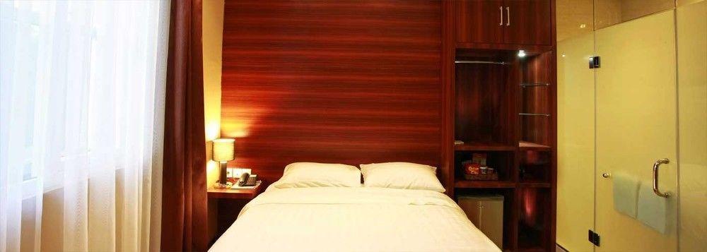 The Batik 3*