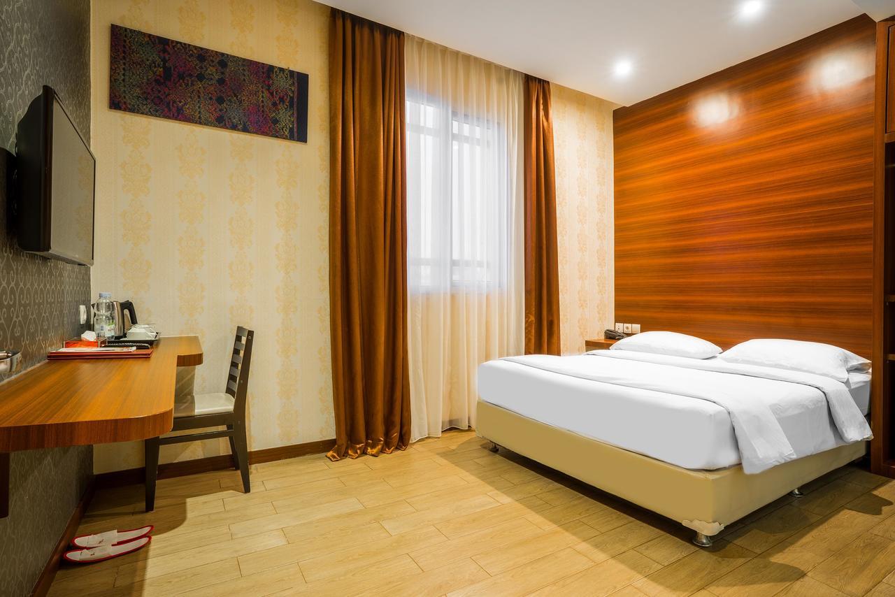 The Batik 3*